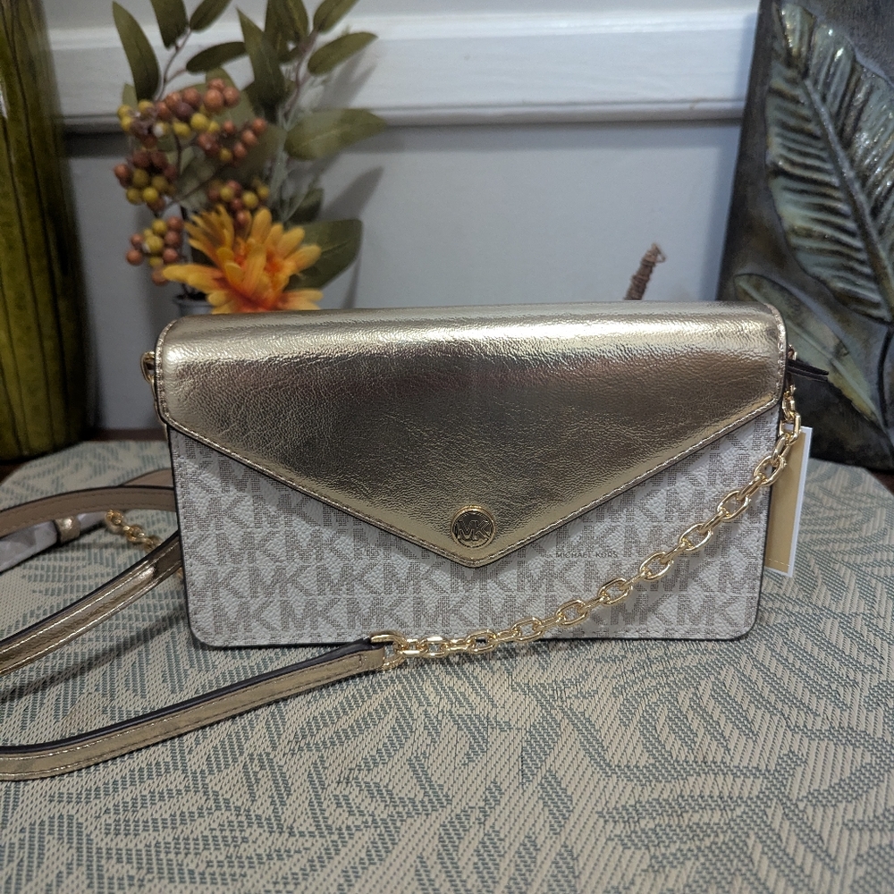Michael Kors Jet crossbody wallet purse
